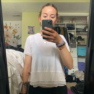 Lululemon T shirt